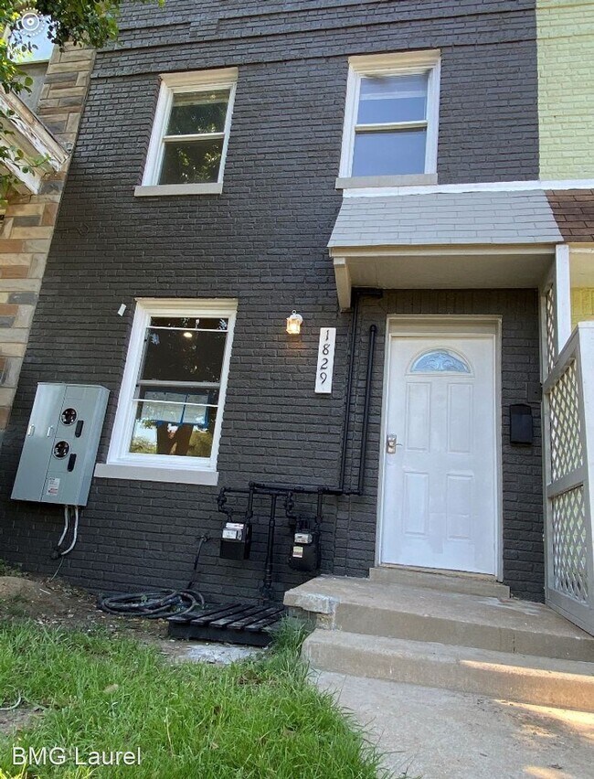 Building Photo - 3 br, 2 bath House - 1829 H St NE