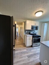 Building Photo - 1408 Fernleaf St