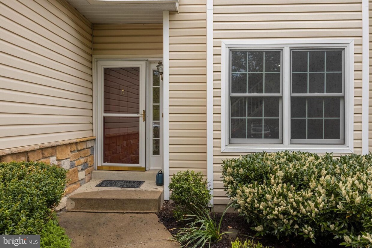 Primary Photo - 129 Gleneagles Dr