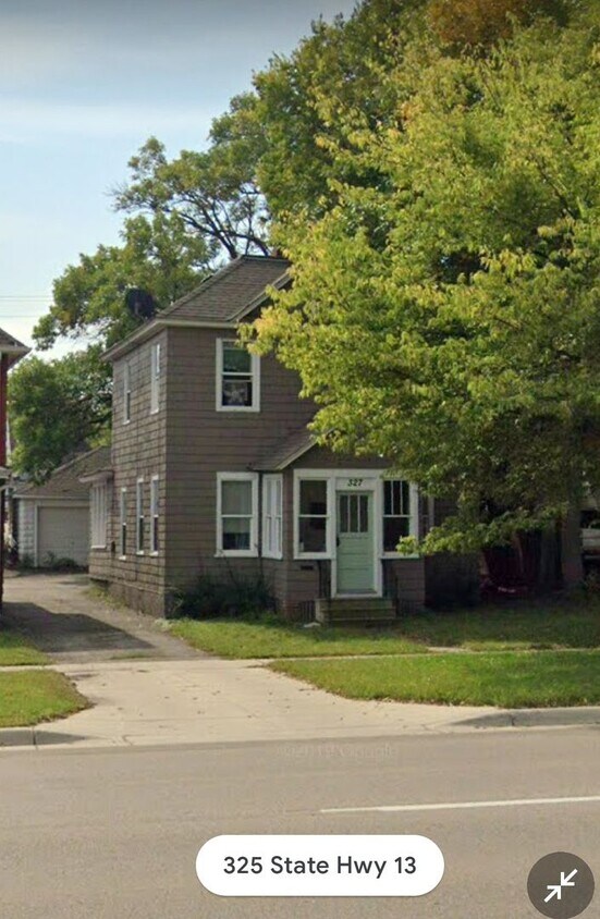 Primary Photo - 3 bedroom 1 bath house