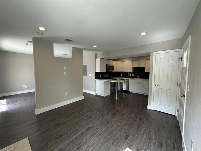 Foto del edificio - 935 La Posada Dr