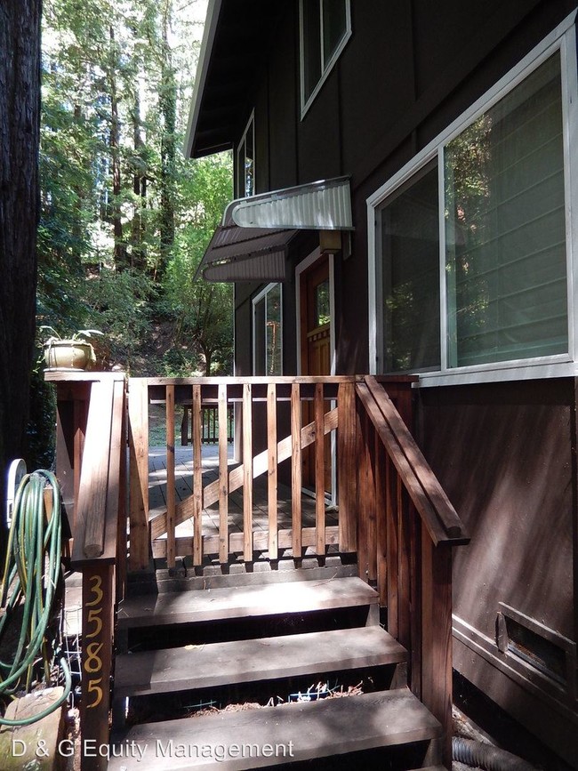 Building Photo - 2 br, 1.5 bath House - 3585 Cazadero Hwy