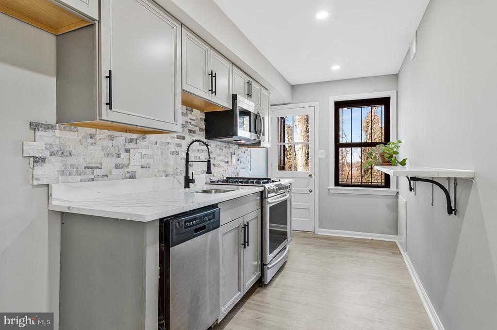Foto principal - 4970 Just St NE