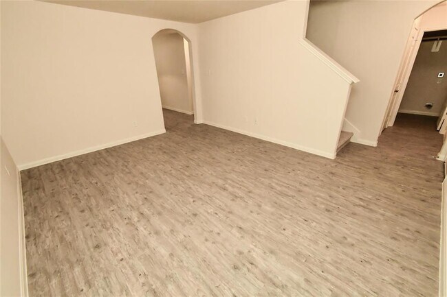 Foto del edificio - 4218 Silver Ranch Rd