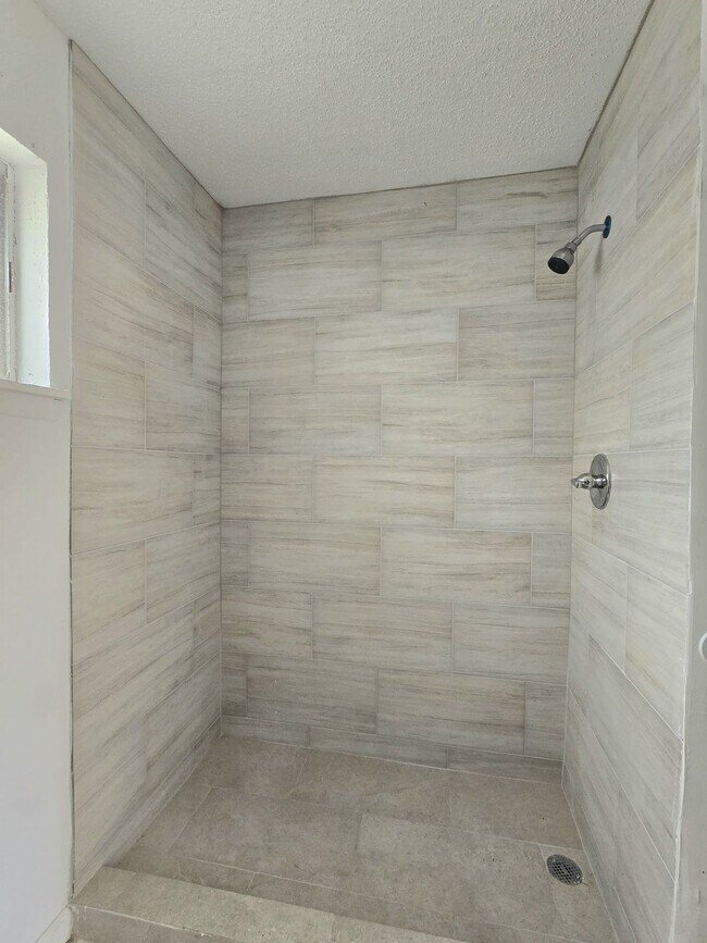 Foto del edificio - 3843 Mt Pleasant St
