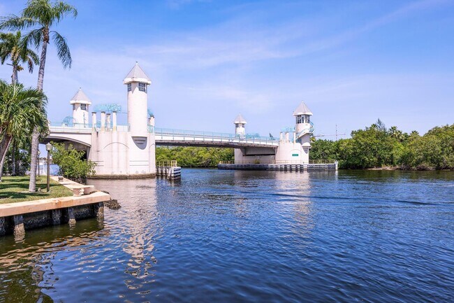 Foto del edificio - 720 E Ocean Ave