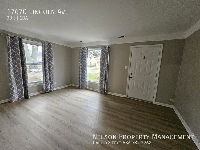 Foto del edificio - 17670 Lincoln Ave