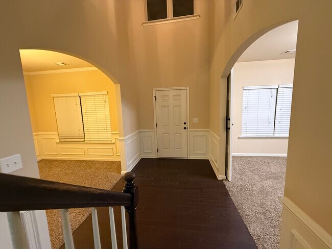 Photo - 2056 Tweed Dr House