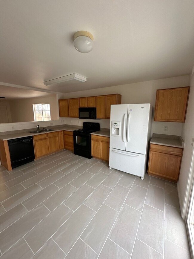 Building Photo - 8675 Crimson Sky Ct