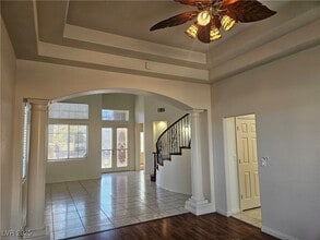 Building Photo - 10134 Reflection Brook Ave