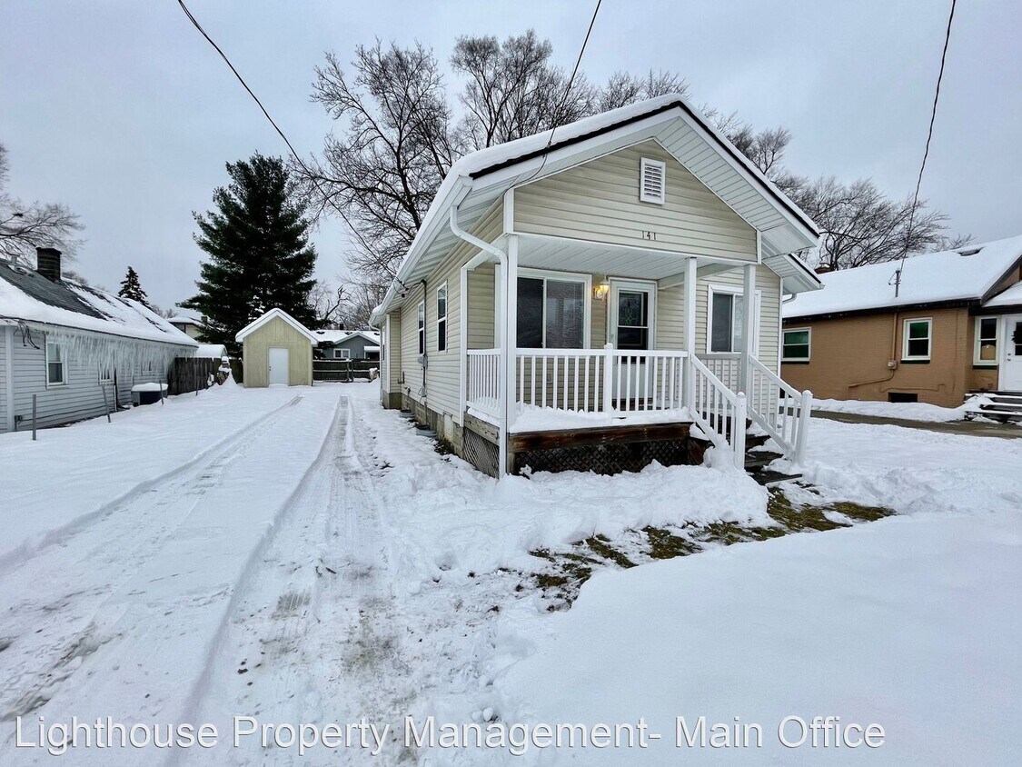 Primary Photo - 2 br, 1 bath House - 141 Clements St SE