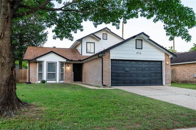 Foto del edificio - 4714 Glenvillage St