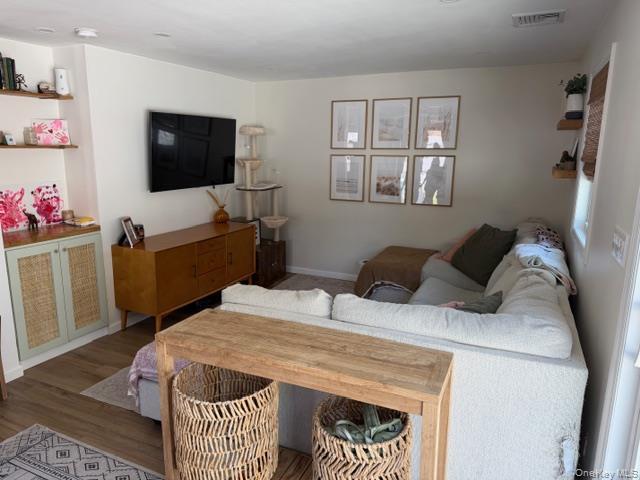 Foto del edificio - 10 Hollingsworth Pl