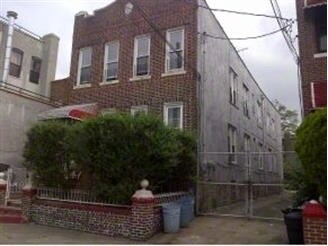 Primary Photo - 633 Alabama Ave
