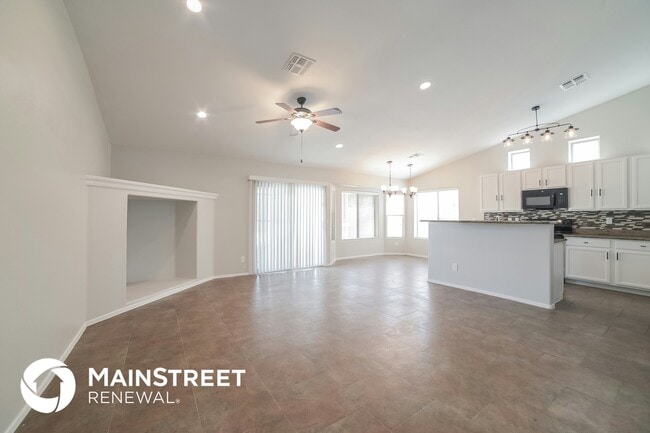 Building Photo - 7917 W Hess Ave