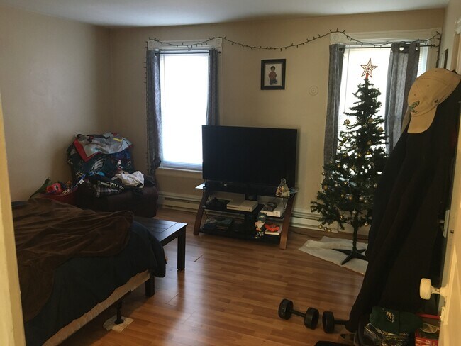 Foto del edificio - 1418-1/2 W Chew St