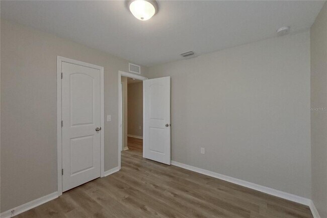 Foto del edificio - 315 NE 25th Terrace