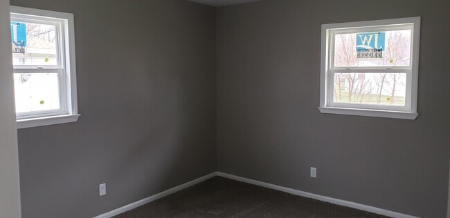 Building Photo - 5807 Arrowhead Blvd