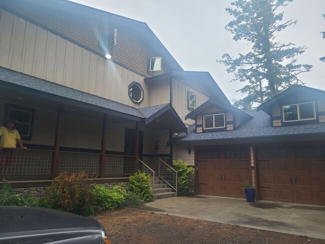 Building Photo - Beautiful West Side Home with Stunning Vie...