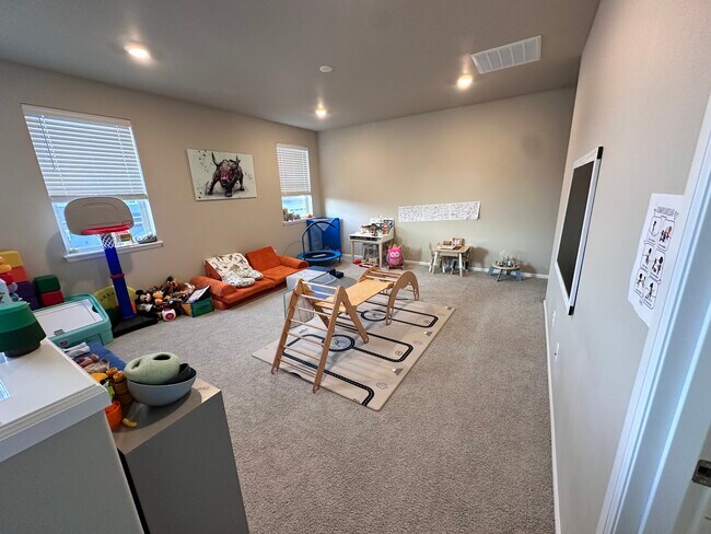 Building Photo - 12701 192nd Pl E