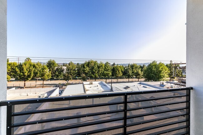 Foto del edificio - 14612 Calvert St