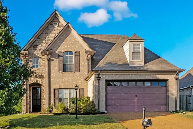 Building Photo - 15 Willow Springs Ln