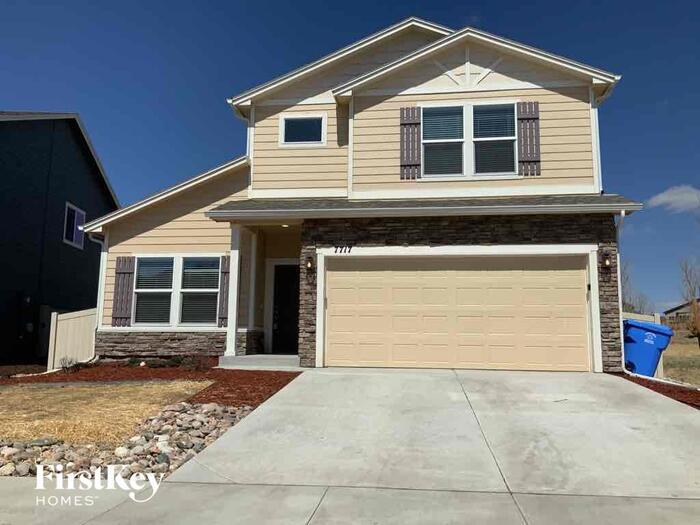 Foto principal - 7717 Benecia Dr