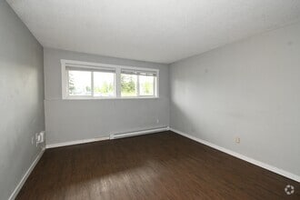 Building Photo - 4280 Quentin Ave