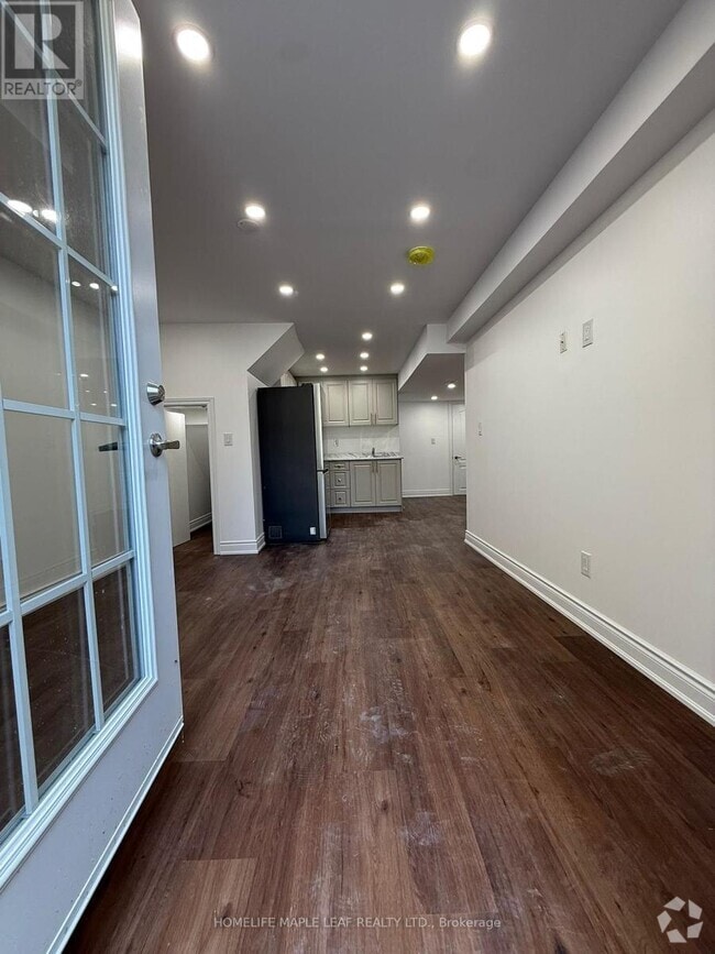 Building Photo - 51 Angus Dr