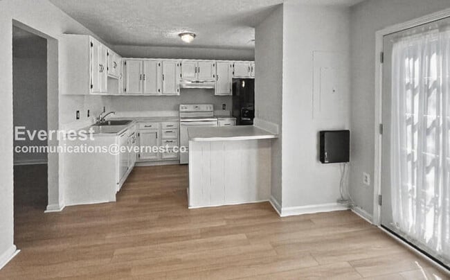 Building Photo - 8627 Reinecke Ct