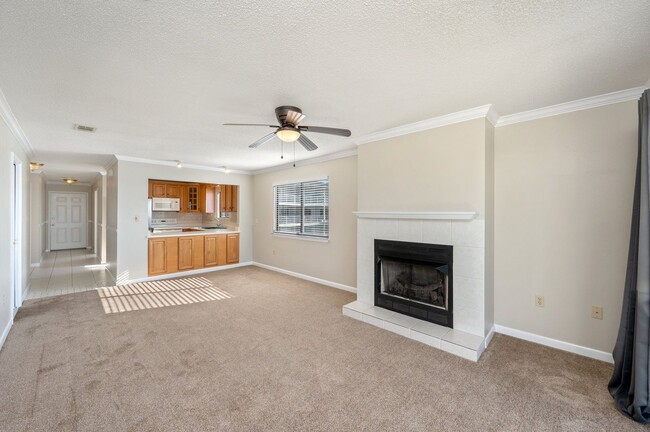 Building Photo - Waterfront Condo in Mary Esther!