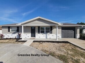 Building Photo - 11620 Meadow Dr