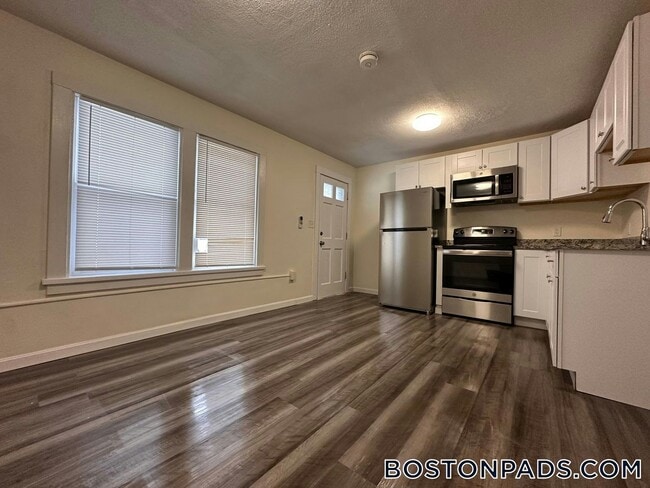 Foto del edificio - 15 Dairy Ln