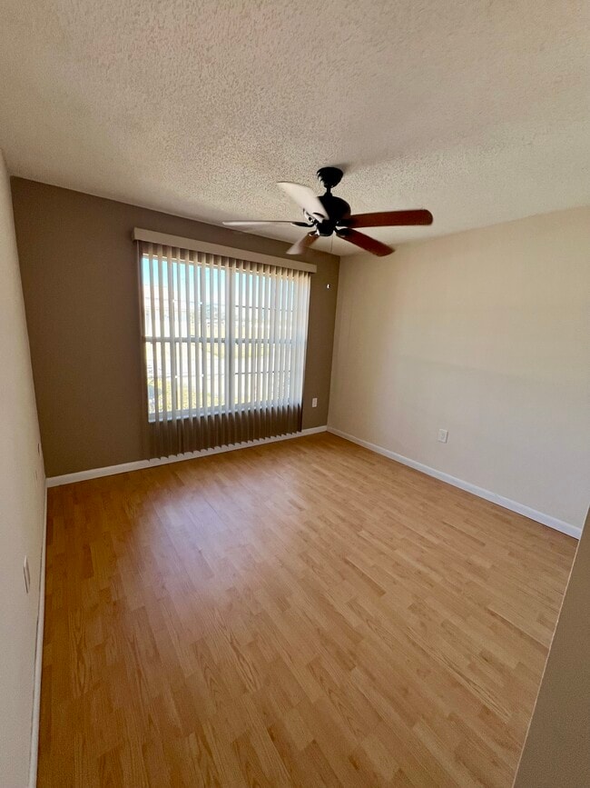 Foto del edificio - 3004 Wainwright Ct