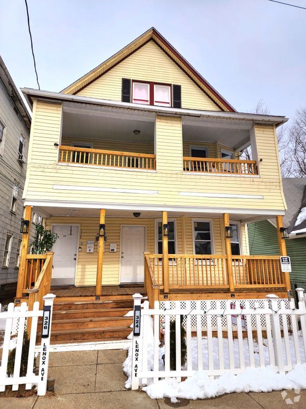 Building Photo - 324 Lenox Ave
