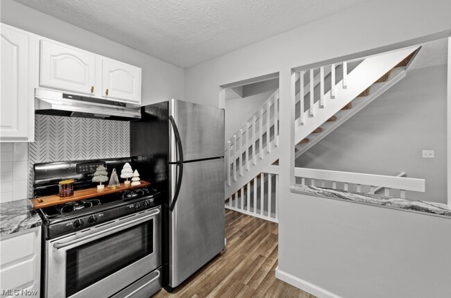 Building Photo - 80 Canter Ln