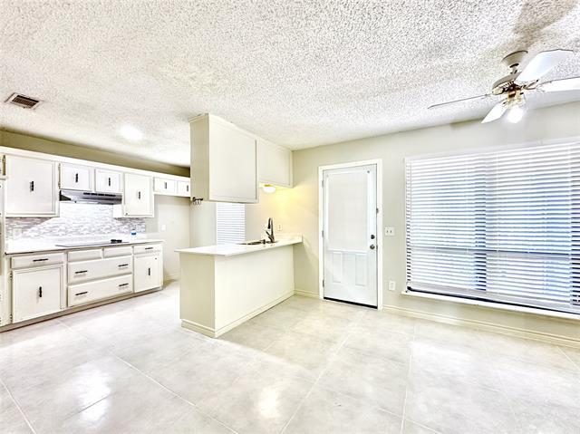 Foto del edificio - 4413 Ringgold Ln