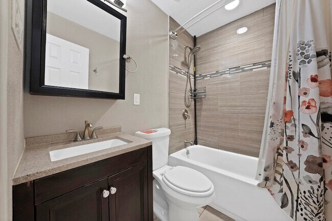 Foto del edificio - 1103 Wildwood Dr