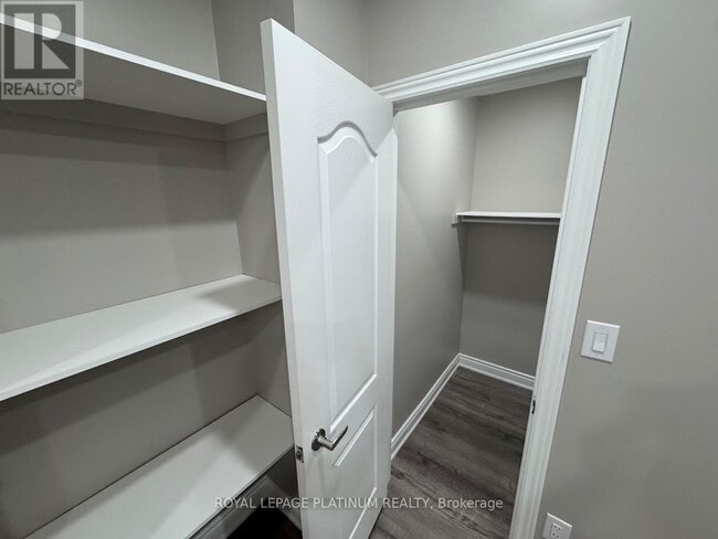 Building Photo - 57 Dairymaid Rd