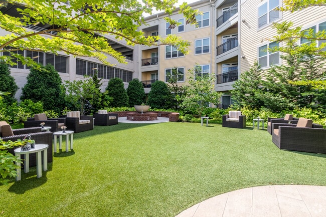 Pool Area Sitting - Courts at Spring Mill Station