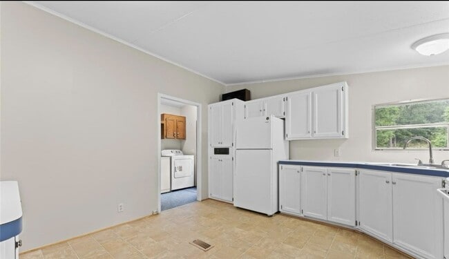 Building Photo - 1773 Baldwin Ln