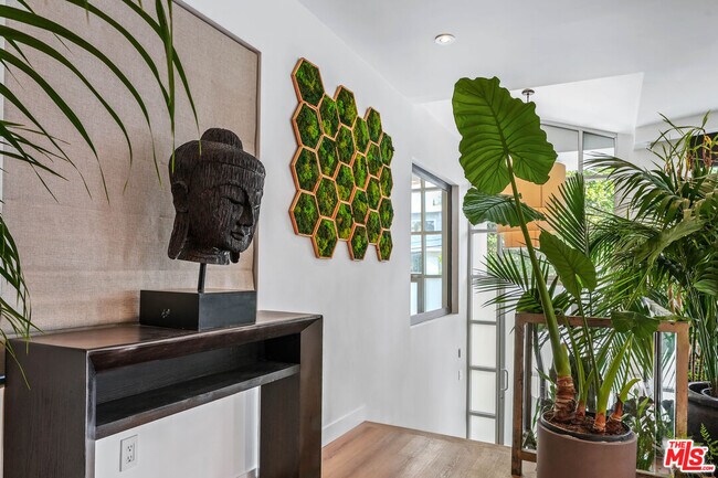 Foto del edificio - 1263 N Clark St