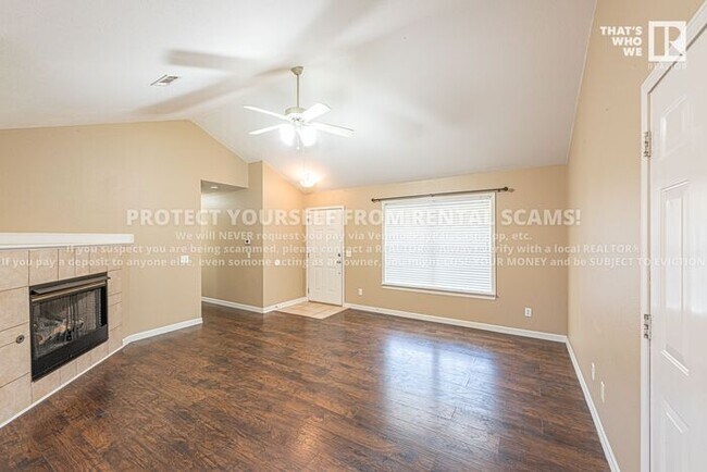 Building Photo - 1011 S Colonial Dr