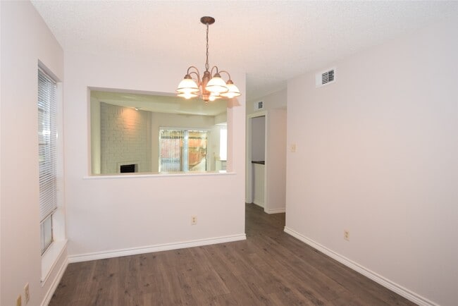 Building Photo - 14239 Misty Meadow Ln