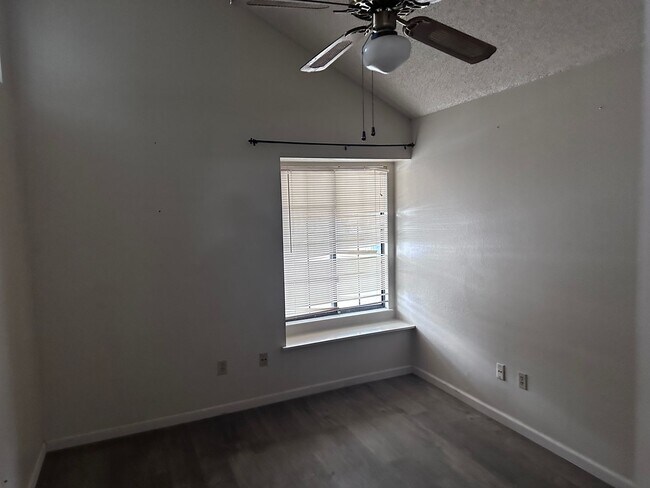 Foto del edificio - 7131 Hanover Cir