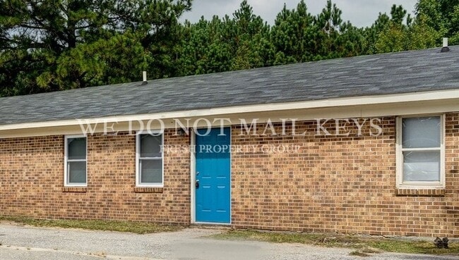 Building Photo - 118 Nandina Ct