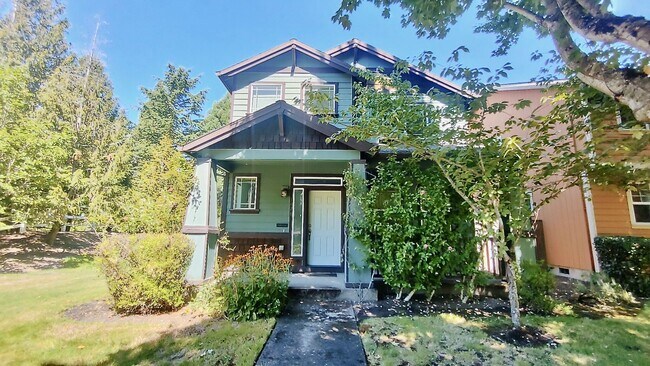 Building Photo - Beautiful Home Located In The Desirable Ma...
