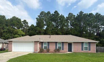 Building Photo - 10621 Creek Ridge Dr