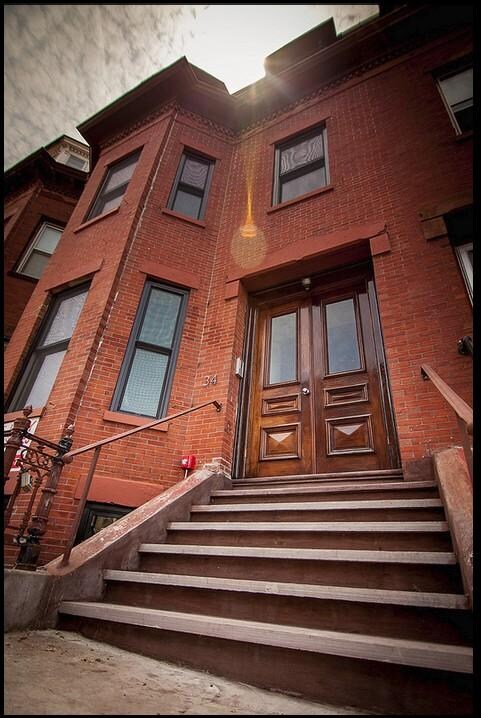 Primary Photo - 34 Williams St