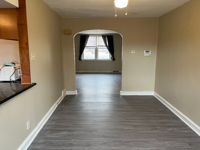 Building Photo - 6332 Tabor Ave